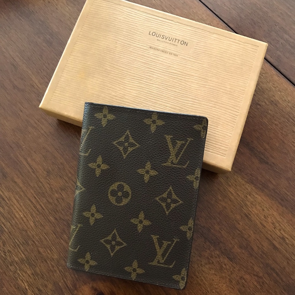 Louis Vuitton passport cover